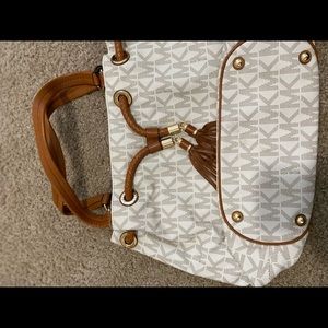Canvas tote